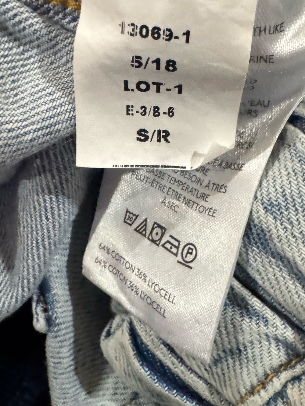 Pilcro Beachy High-Rise
Parachute Jeans. Price firm - Picture 6 of 12